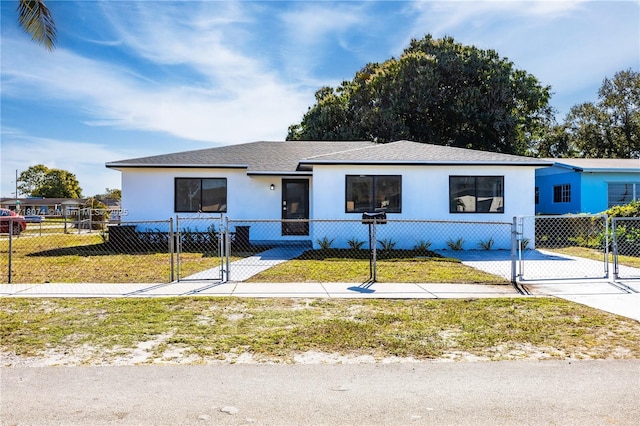 view of front of property