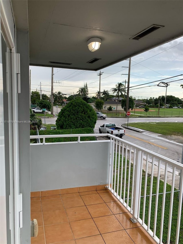 2250 W 5th Way, Hialeah, FL 33010 - view of porch