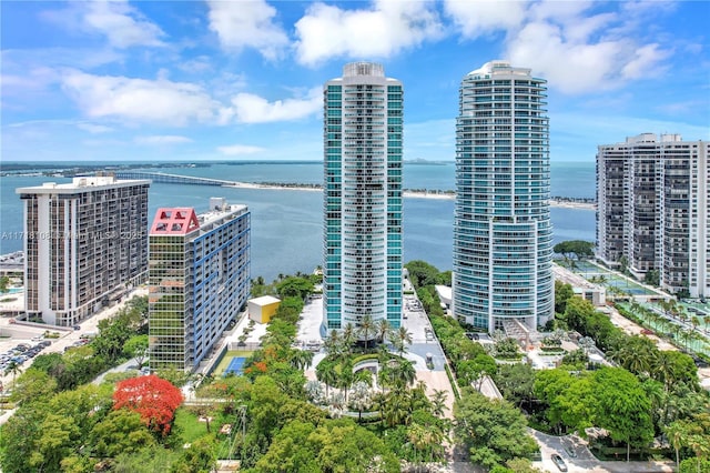 bird's eye view featuring a water view