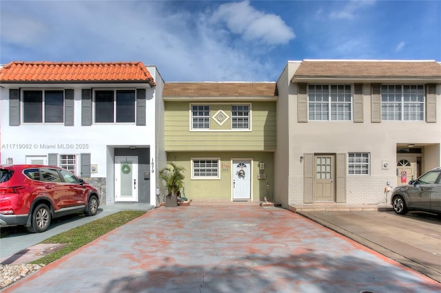 view of townhome / multi-family property