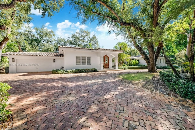 view of mediterranean / spanish-style home