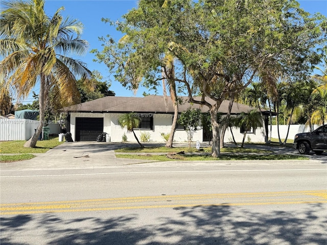 view of front facade with a garage