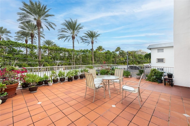 201 Galen Dr Unit 201, Key Biscayne, FL 33149 - view of patio / terrace