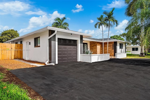 view of front facade with a garage