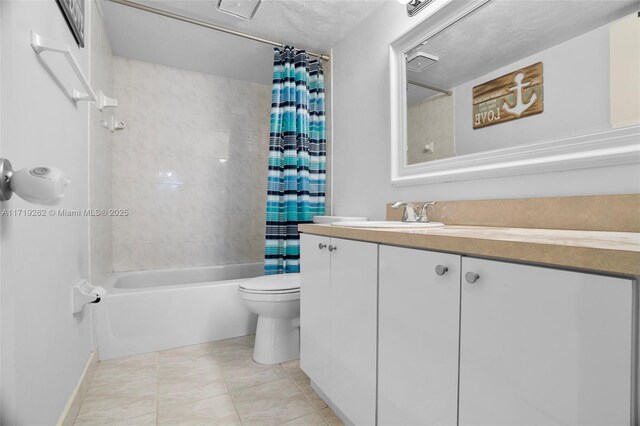 6700 Cypress Rd Unit 412, Plantation, FL 33317 - bathroom with vanity, toilet, shower / bathtub combination with curtain, and baseboards