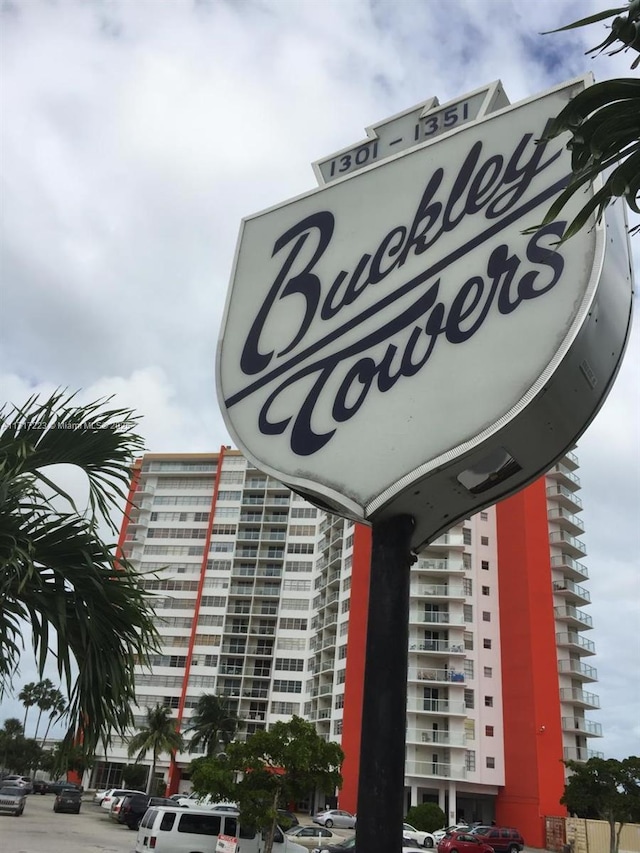 1301 NE Miami Gardens Dr Unit 1024W, Miami, FL 33179 - view of apartment building / complex