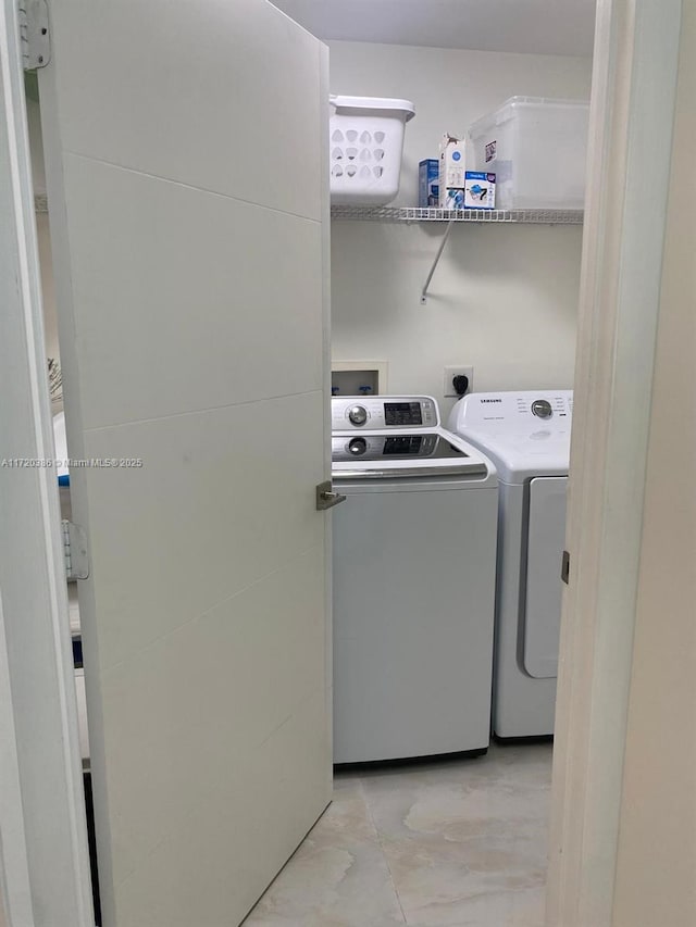 3340 NE 190th St Unit 1101, Aventura, FL 33180 - laundry room with independent washer and dryer