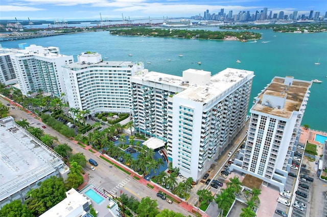 bird's eye view with a water view