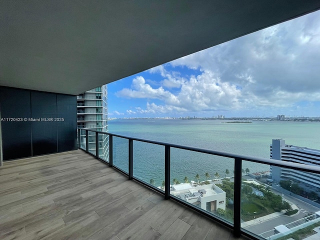 650 NE 32nd St Unit 1805, Miami, FL 33137 - balcony with a water view