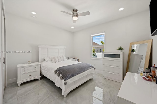 bedroom with ceiling fan