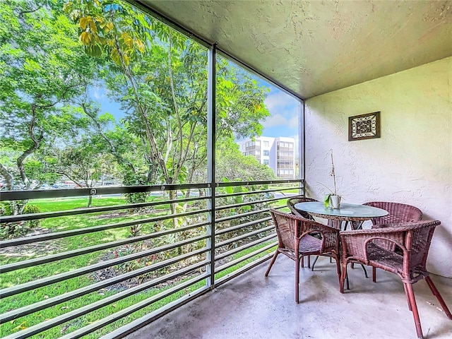 view of sunroom / solarium