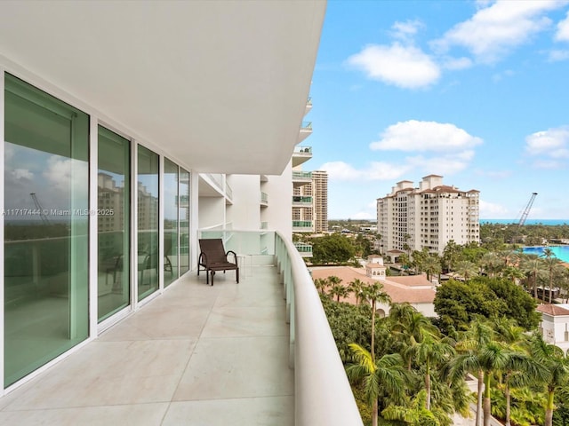 balcony featuring a city view