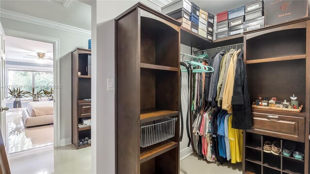 1524 39th St, West Palm Beach, FL 33407 - view of walk in closet