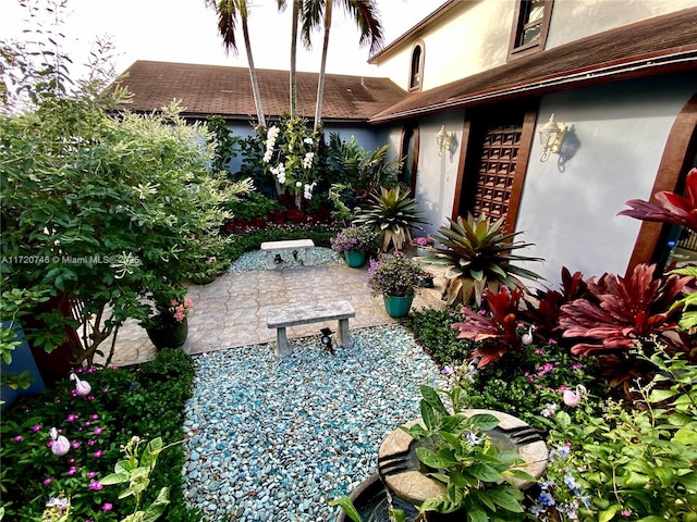 1524 39th St, West Palm Beach, FL 33407 - view of yard featuring a patio