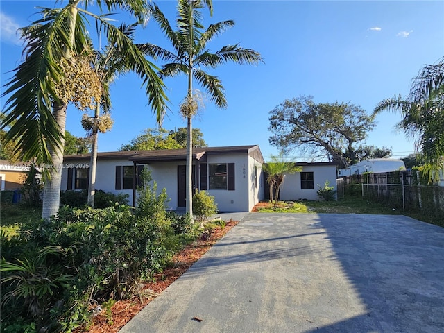 view of front of house