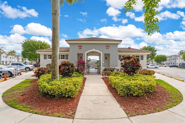 view of mediterranean / spanish-style home