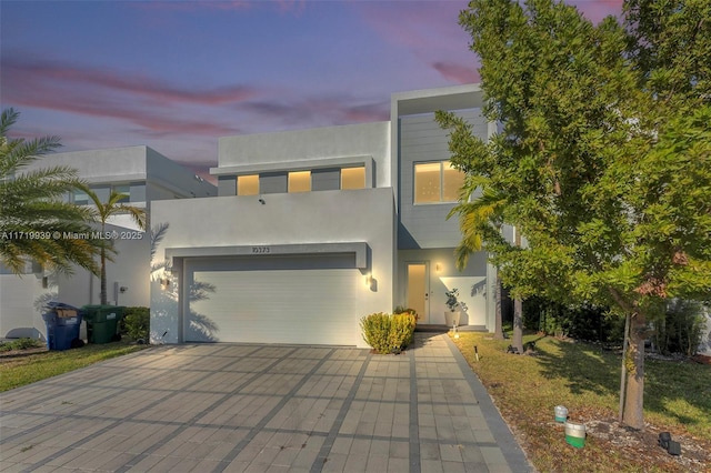 view of front facade with a garage