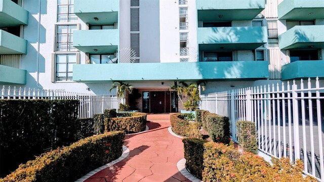 1825 W 44th Pl Unit 208, Hialeah, FL 33012 - view of apartment building / complex