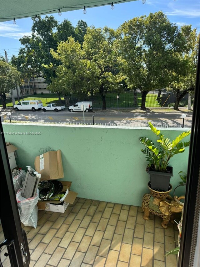 1825 W 44th Pl Unit 208, Hialeah, FL 33012 - view of balcony