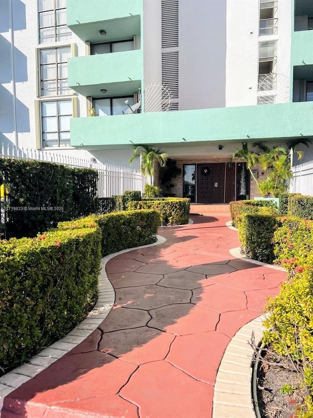 1825 W 44th Pl Unit 208, Hialeah, FL 33012 - view of surrounding community