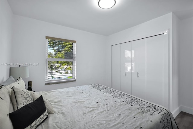 bedroom featuring a closet