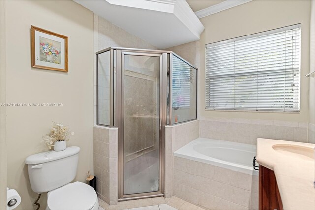 bedroom featuring ceiling fan, wood-type flooring, crown molding, and a closet