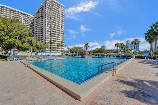 view of swimming pool