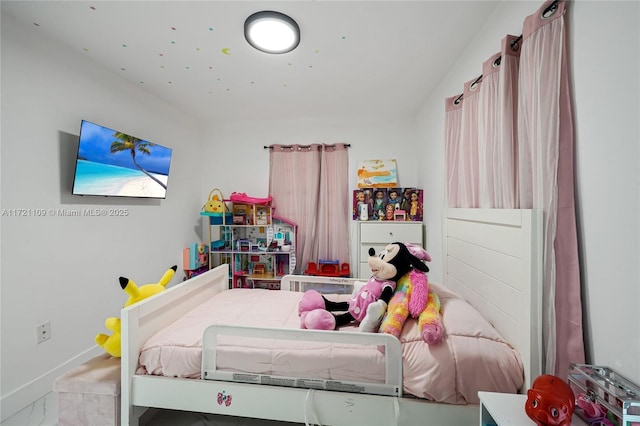 571 Raven Ave, Miami Springs, FL 33166 - bedroom with baseboards