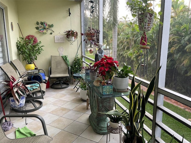 view of sunroom / solarium