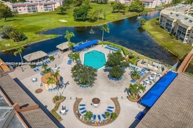8435 Sunrise Lakes Blvd Unit 104, Sunrise, FL 33322 - photo 4