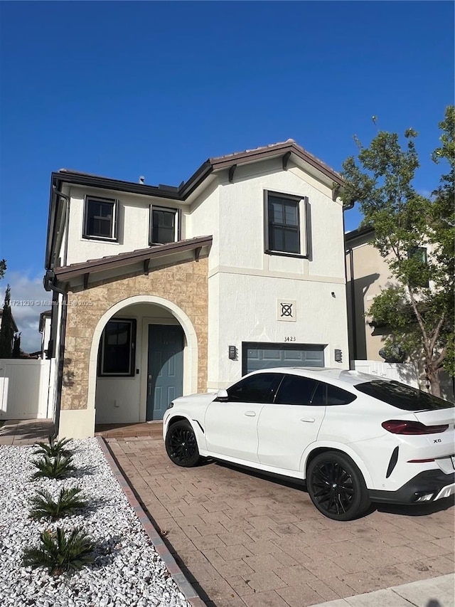 view of front facade with a garage