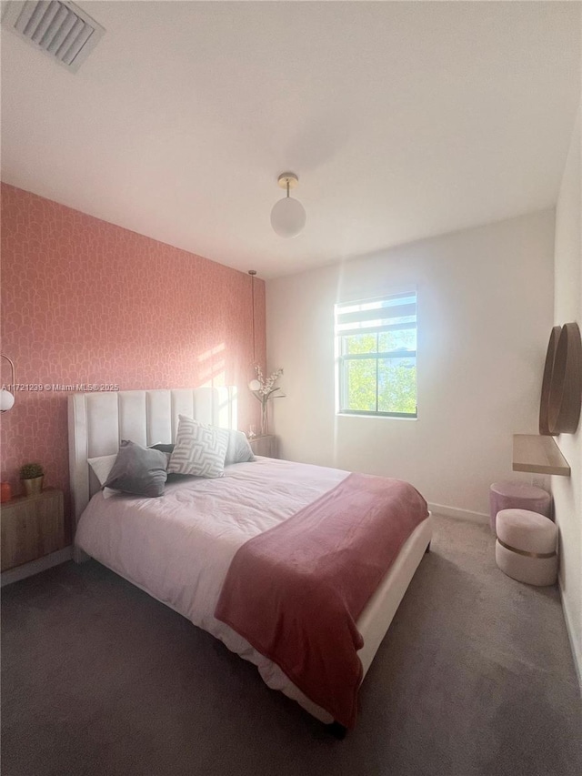 bedroom featuring carpet floors