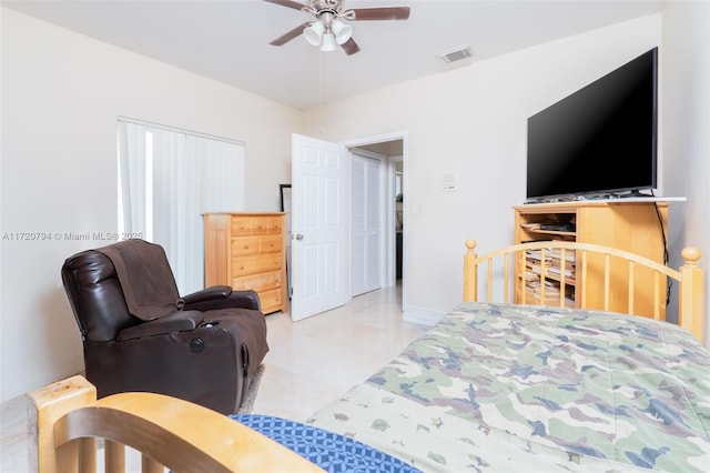 bedroom with ceiling fan