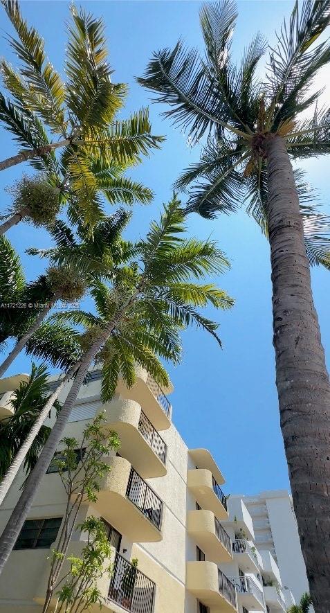 1673 Bay Rd Unit 405, Miami Beach, FL 33139 - view of building exterior