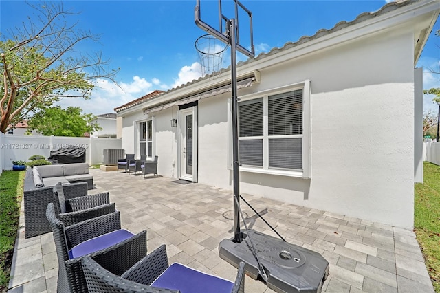 view of patio featuring an outdoor hangout area