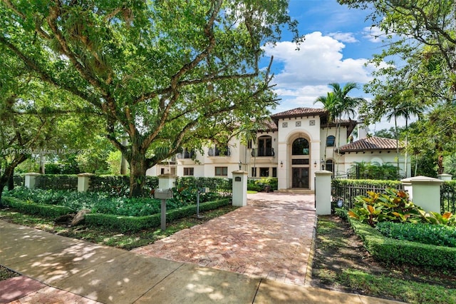 view of mediterranean / spanish-style home