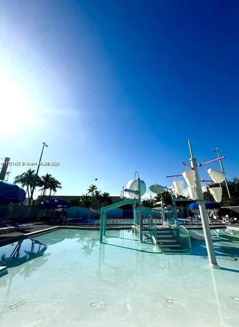 view of swimming pool