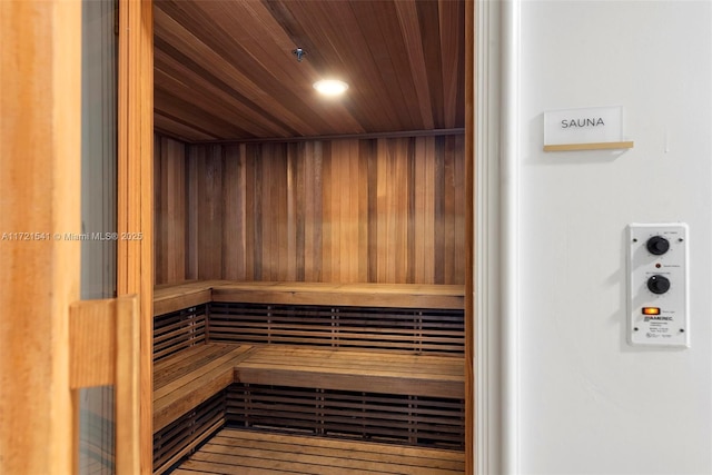 view of sauna / steam room