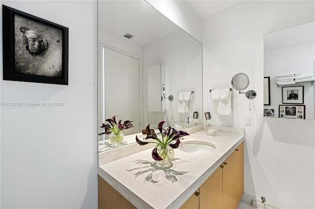 bathroom with vanity