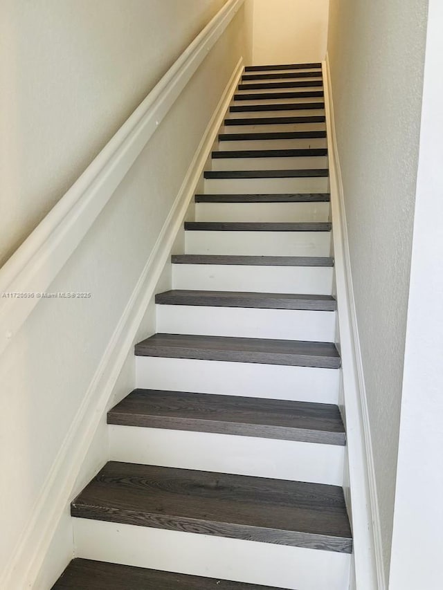 2944 NW 180th St, Miami Gardens, FL 33056 - view of staircase