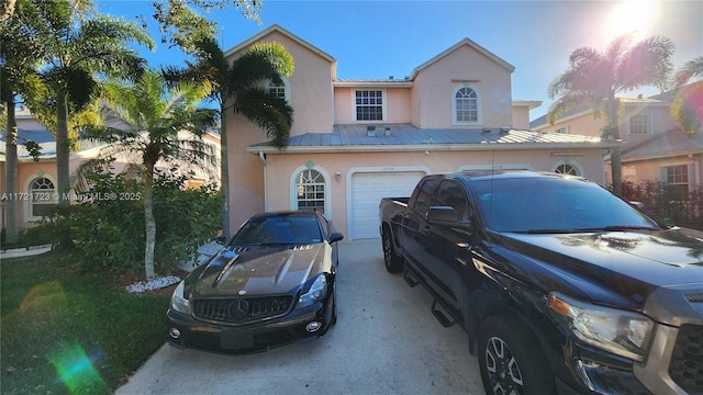 view of front facade featuring a garage