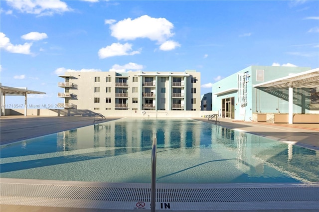 7751 NW 107th Ave Unit 509, Doral, FL 33178 - view of community pool
