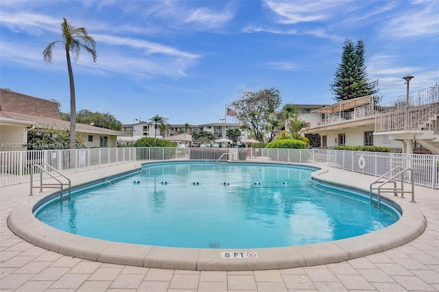 view of swimming pool