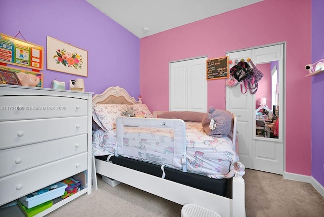 bedroom with carpet flooring