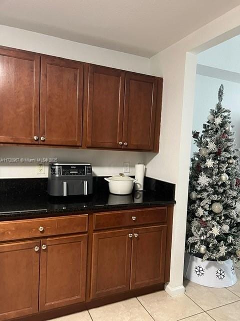 kitchen featuring light tile patterned floors