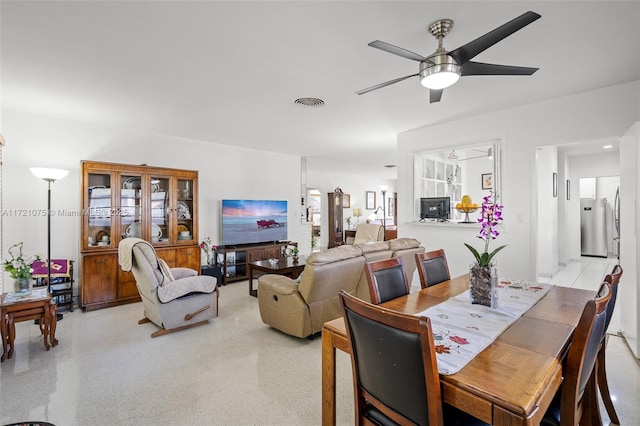 dining room with ceiling fan