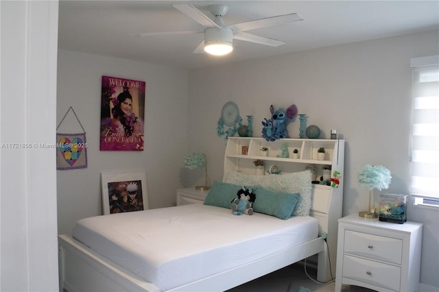 bedroom featuring ceiling fan