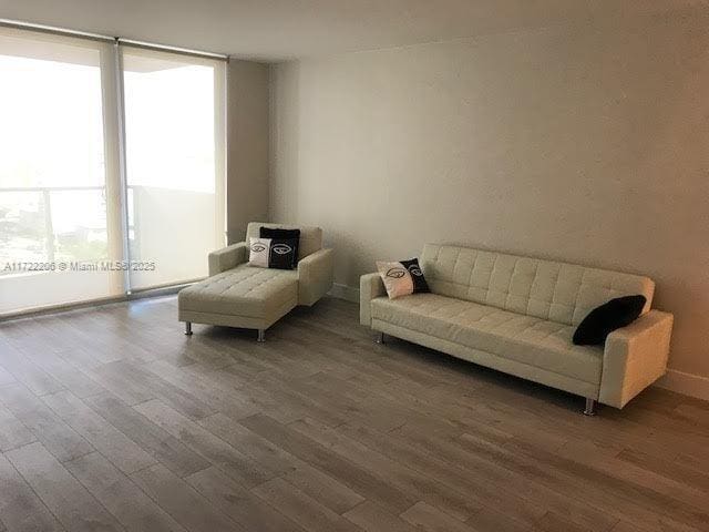 1200 W Ave Unit 1018, Miami Beach, FL 33139 - photo 2