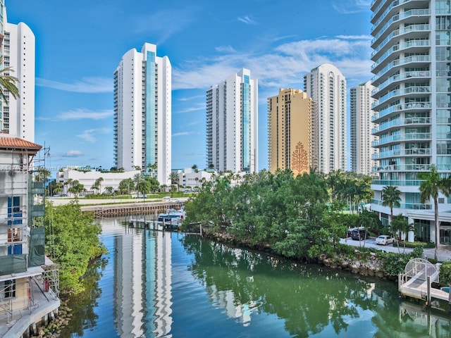 water view featuring a city view