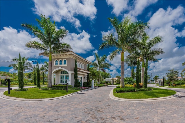 exterior space featuring a front lawn